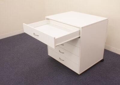 Horn 5 Drawer Unit